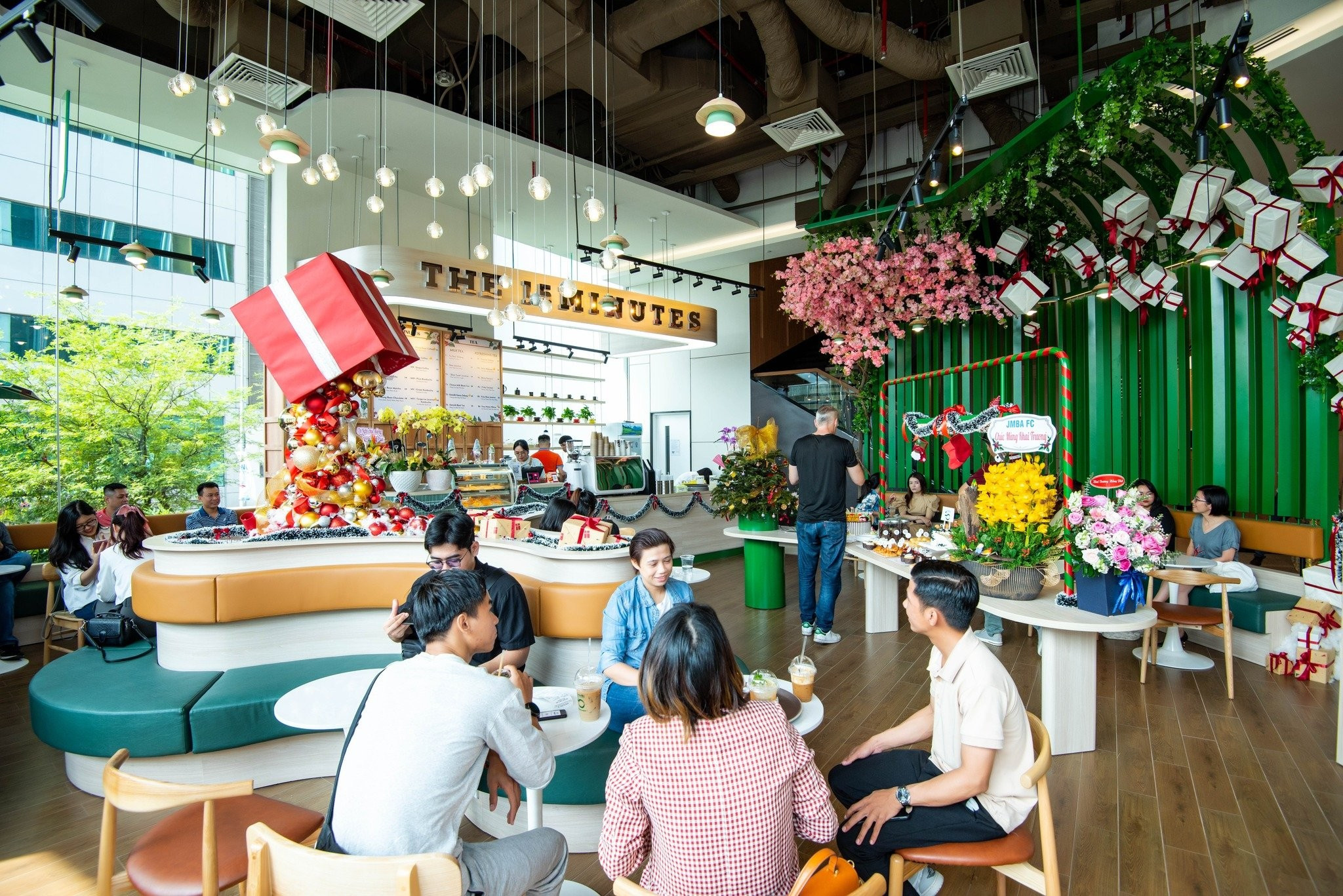 thị trường F&B